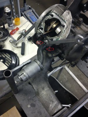 Vespa Motor Revision Remove Intake Manifold