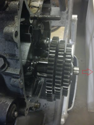Vespa Motor Revision Remove Drive Shaft