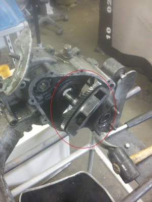 Vespa Motor Revision Remove Coupling Cage