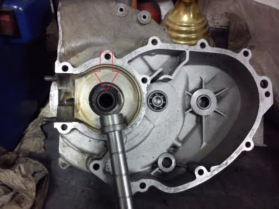 Vespa Motor Revision Remove Crankshaft Simmering