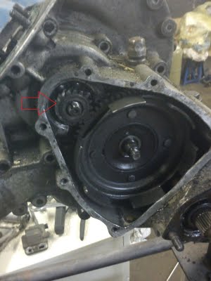 Vespa Motor Revision Remove Output Shaft